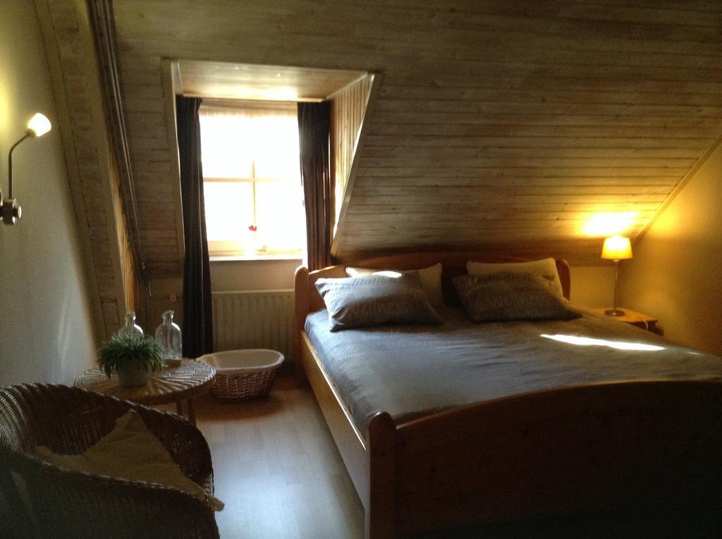Bed and Breakfast Bed En Boterham Hoeve Boord Ven Эрсел Номер фото